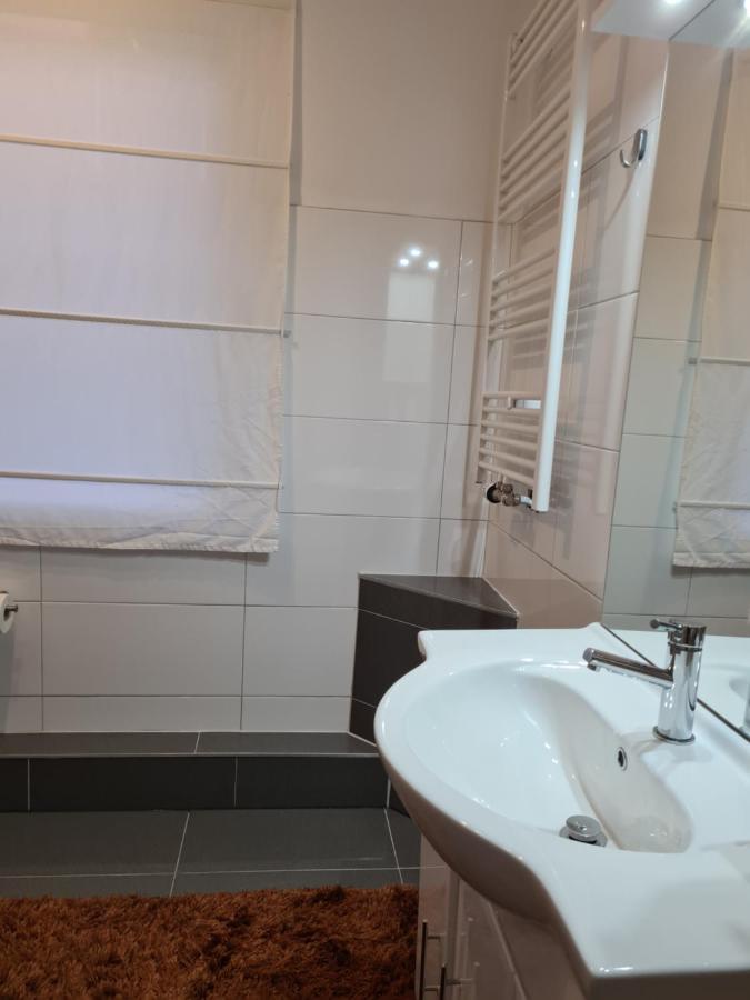 Apartment Caracalla บาเดน-บาเดน ภายนอก รูปภาพ